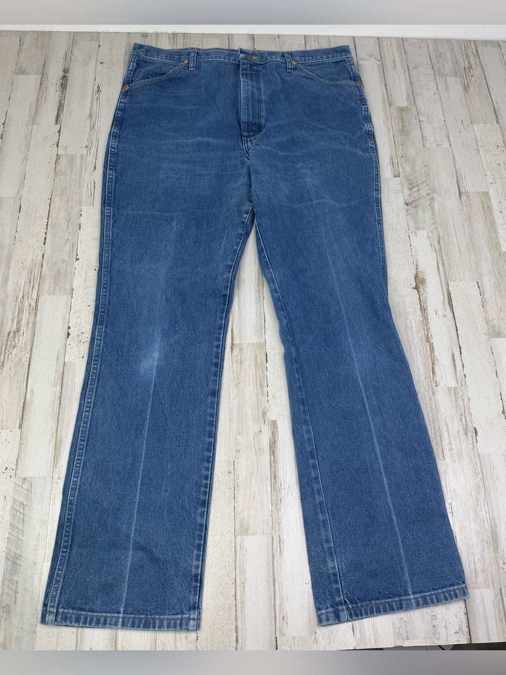 Wrangler Jeans Men's 38x33 Blue Cowboy Western Outdoors 936DEN